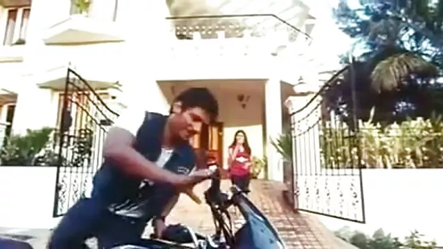उसे हिंदी मूवी सेक्सी पिक्चर चूसना बहुत पसंद है