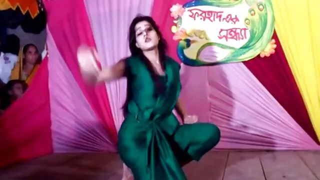 एमआईएलए और बॉडी सेक्सी ब्लू पिक्चर हिंदी मूवी बिल्डर सेक्स