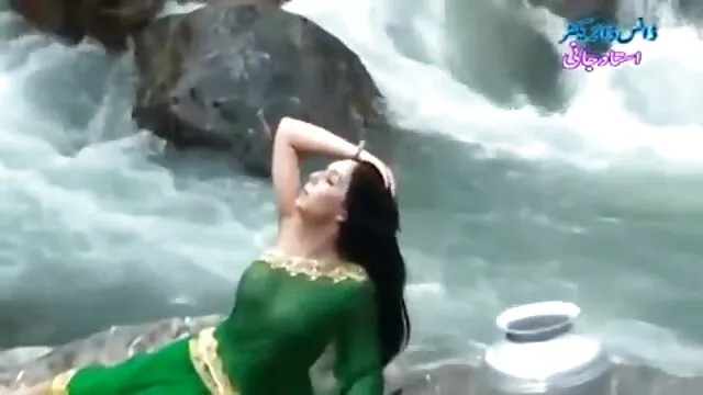अंडा रोल सेक्सी मूवी पिक्चर हिंदी में