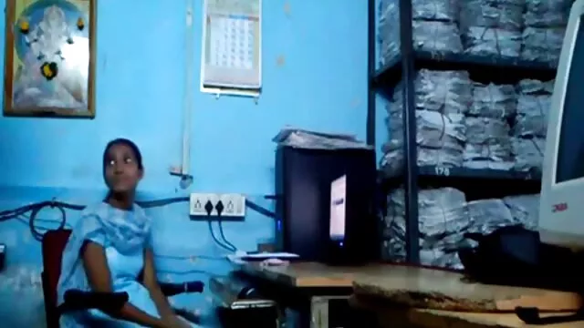बोनी: डर्टी कुतिया सेक्सी मूवी पिक्चर हिंदी में