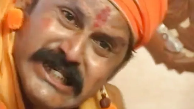 मोरोकान समीरा 20 साल फुल एचडी में सेक्सी फिल्म का थ्रीसम