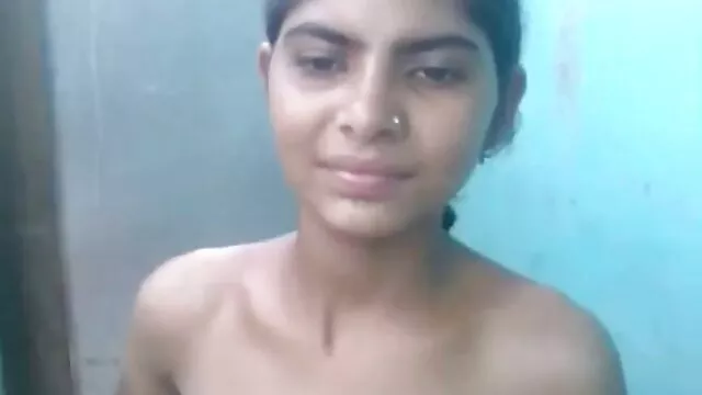 फुटनारी हिंदी पिक्चर सेक्सी मूवी नौकरानी २