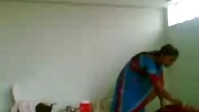 हॉट Gf गड़बड़ में H M सेक्सी पिक्चर हिंदी फुल मूवी चेंजिंग रूम