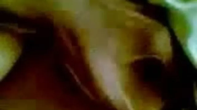 टैटू milf स्कारलेट स्टॉर्म एक खिलौना मूवी सेक्सी पिक्चर के साथ उसकी योनी भरवां