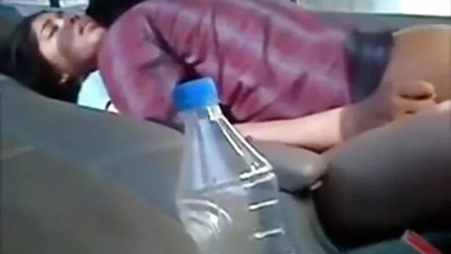 स्विमिंग बीपी सेक्सी मूवी पिक्चर पूल में एक पागल दिन