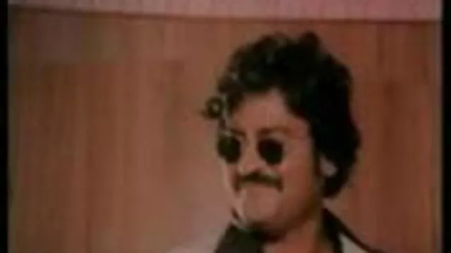 पुराने लंड के साथ Chessie मूर इंग्लिश पिक्चर सेक्सी मूवी त्रिगुट