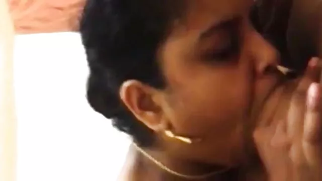 त्सिंह - हिंदी पिक्चर सेक्सी मूवी काली सुंदरी!